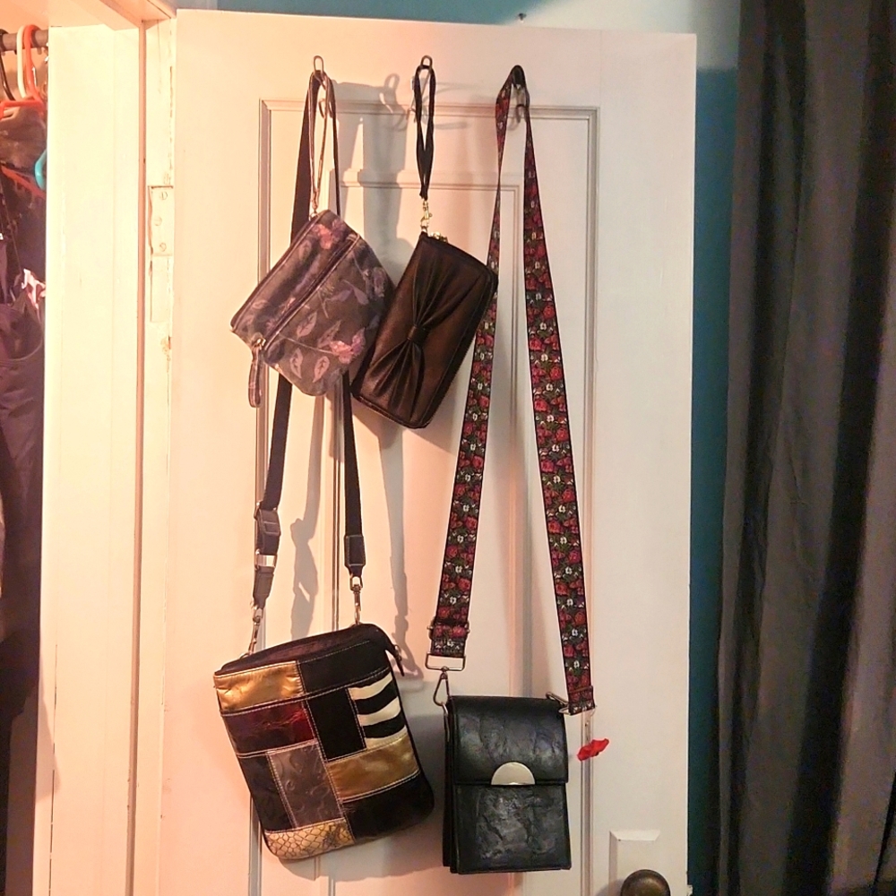 Bundle 2 crossbody 2 clutch
